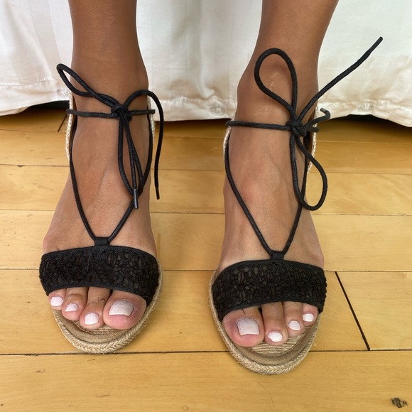 LUCKY Brand Black Open Toe Wedges - Picture 2 of 9